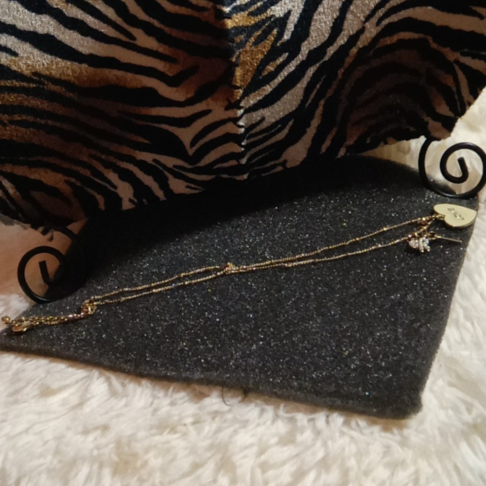 NWOT station necklace - Picture 2 of 6